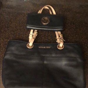 Michael Kors purse and wallet set
